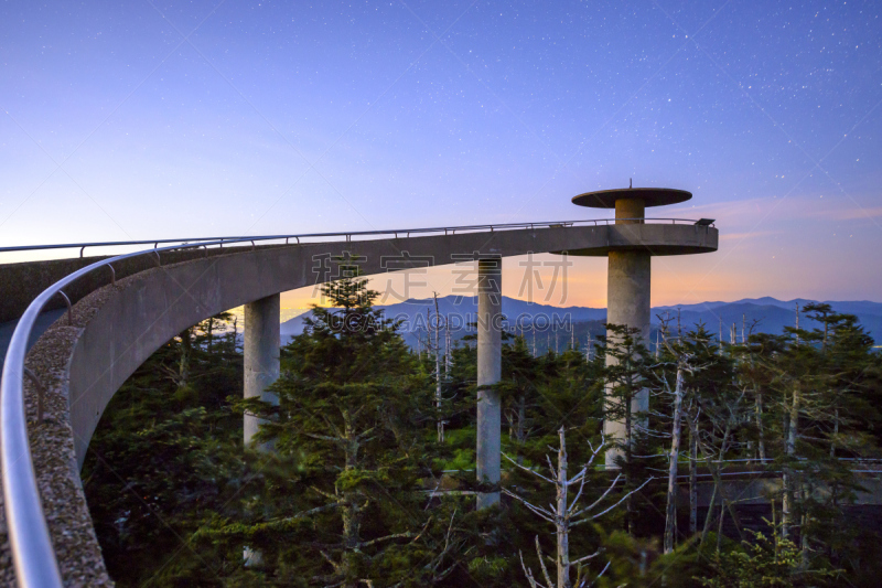 clingman's dome,格托林伯格,蓝色山脊山脉,大烟雾山脉,天文台,田纳西,阿巴拉契亚山脉,观测点,树梢,未来