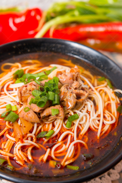 拉伸图像,面条,餐具,垂直画幅,素食,膳食,马来西亚,特写,晚餐,清新