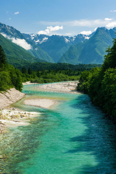 julian alps,斯洛文尼亚,索卡河,背景,垂直画幅,水,沟壑,旅行者,户外,活力