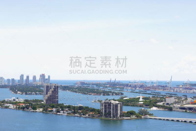 迈阿密海滩,航拍视角,威尼斯堤道大桥,麦克阿瑟大桥,长焦镜头,迈阿密,水,拍摄场景,水平画幅,无人