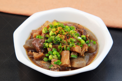 牛肉,肌腱,水平画幅,焖菜,跟腱,2015年,炖牛肉,日本食品,蒟蒻,摄影