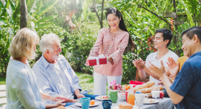 家庭,户外,幸福,生日,生活方式,老年人,多样,食品,享乐,吃