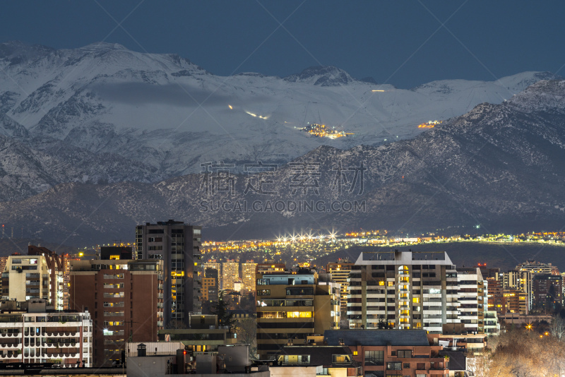 夜晚,雪,非凡的,都市风景,智利,安地斯山脉,全景,城市天际线,山脉,圣地亚哥德古巴