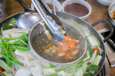 涮涮锅,釜山港,兰卡郡火锅,乳杆菌,釜山,乌冬面,韩国泡菜,营养学家,土产,韩国食物