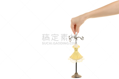 珠宝,戒指,举起手,女性,挂衣架,纺织品,石材,金属,裁缝,白色