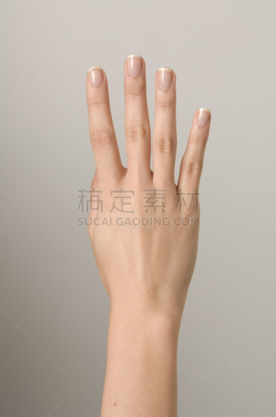 四个物体,手,数,垂直画幅,台阶,无人,拇指,背景分离,楼梯,彩色图片