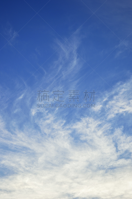 云,摇晃镜头,轻轻浮起,垂直画幅,无人,蓝色,户外,云景,自然美,白色