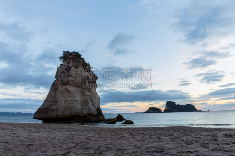 新西兰,cathedral cove,水,天空,水平画幅,沙子,泥土,旅行者,夏天,户外