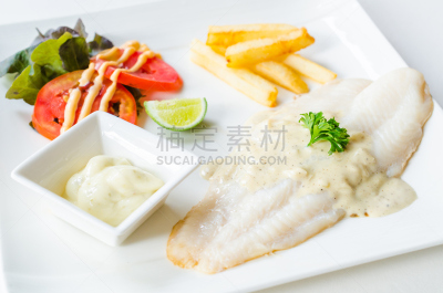 牛排,大鲈鱼,鳕鱼,鲟鱼,鲽,罗非鱼,餐具,格子烤肉,水平画幅,素食
