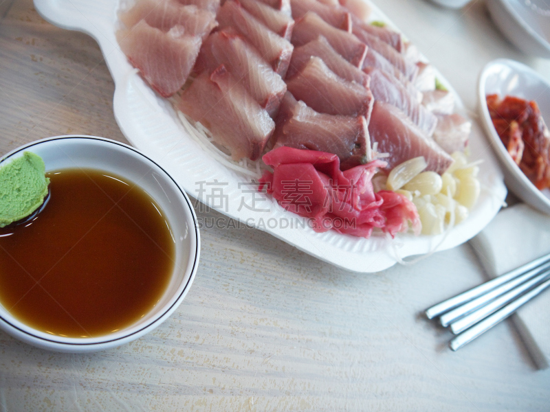 生鱼片,桌子,水平画幅,绿色,无人,日本,芥末酱,生食,海产,高级西餐