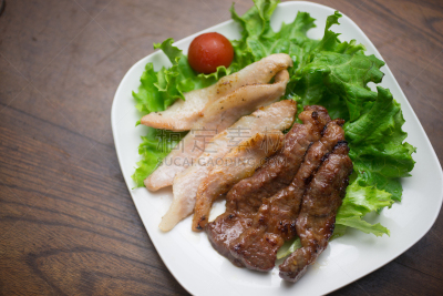 烧肉,肉,日本食品,海陆香鲜,铁板烧,葡萄番茄,野餐烤牛肉,炙,商务餐,烤辣椒