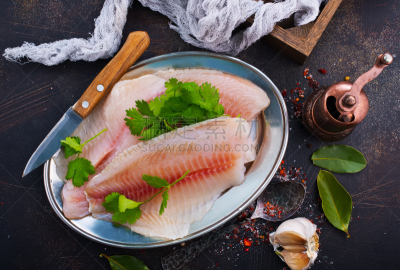 鱼片,生食,餐具,大比目鱼,水平画幅,鲨鱼,熟食店,生物学,特写,活力