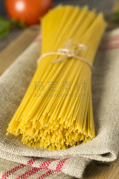 干的,意大利细面条,天使头发面,意大利面,有机食品,垂直画幅,素食,传统,生食,膳食