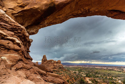 犹他,秋天,沙漠,乌云,雨,马蹄弯,野生白山羊,羚羊谷,著名自然景观,贝瑞丝峡谷