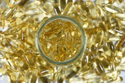 胶囊,石油,鱼油,水平画幅,玻璃,维生素,纯净,营养品,特写,充满的