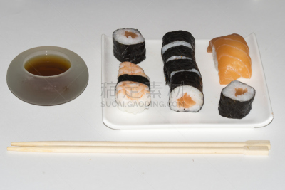 日本食品,寿司,海藻灰,绿芥末酱,紫菜,海产,明虾,生姜,豆腐,寿司卷