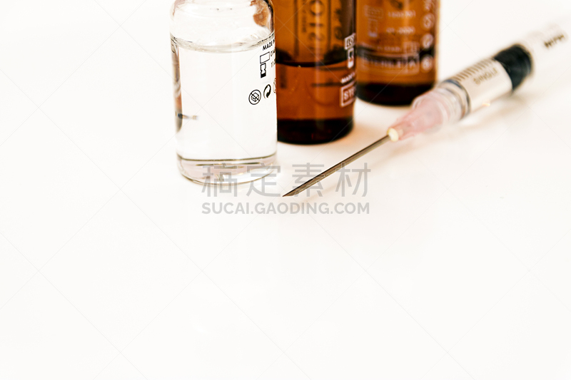 营养品,维生素,整形手术,医学注射剂,抗衰老,顺势医学,小瓶,诊疗室,美容师