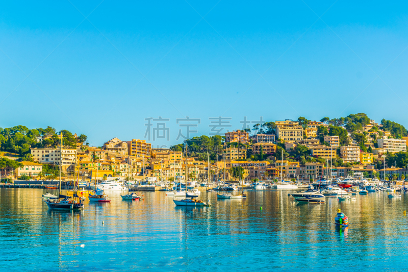 puerto de soller,马略卡,西班牙,船,商用码头,游艇,海港,著名景点,海岸线,地中海