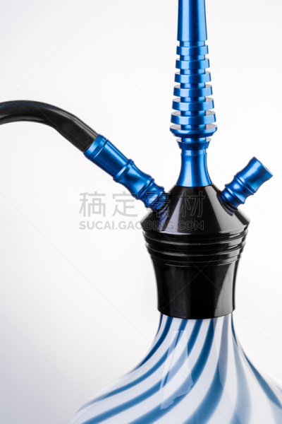 水烟袋,蓝色,白色背景,部分,垂直画幅,芳香的,阿拉比卡咖啡,装管,正装照片,东亚