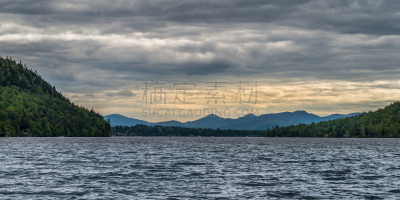 普拉希德湖城,主题建筑物,纽约州,八仙湖,自然,水,天空,美国,灰色,水平画幅