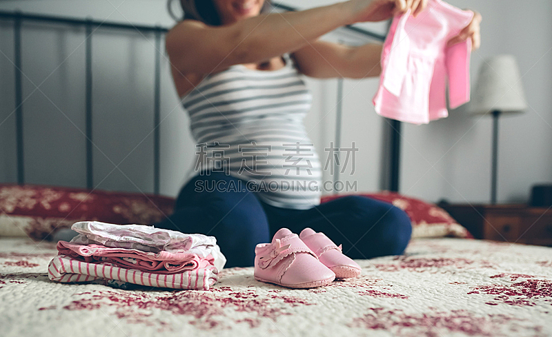 女人,羊毛衫,女婴,看,健康,生日,女强人,仅儿童,关系紧张