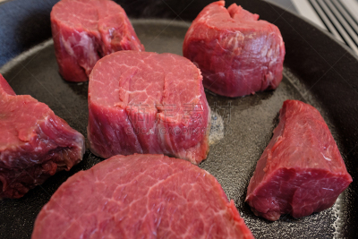 煎锅,烤的,牛肉,肉片,特写,水平画幅,无人,生食,玻璃陶瓷面电炉,火炉