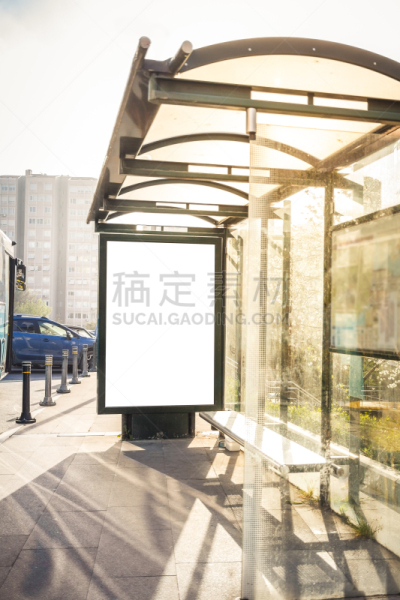 布告栏,公车站,垂直画幅,留白,新的,公共汽车站,白色,彩色图片,布告