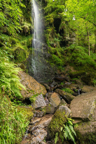 埃斯克河,惠特比市,约克,约克郡,英国,英格兰,巨石,流水,摩尔人风格,河流