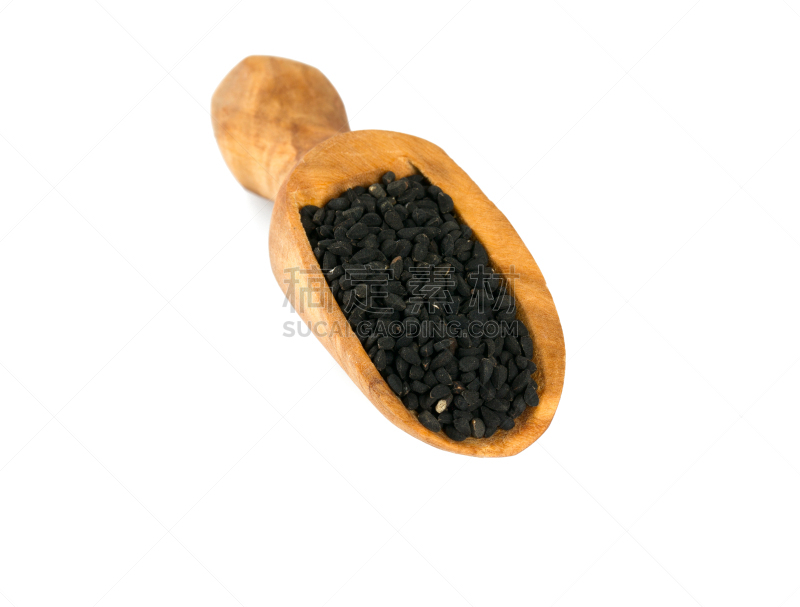 毛莨科葛缕子属香菜,白色背景,分离着色,印度香料,香菜,孜然,木匙,马萨拉,舀勺,装饰菜