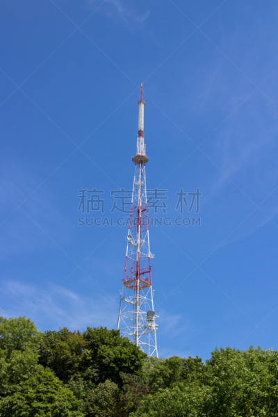 无线电通信塔,垂直画幅,卫星电视,电话机,建筑,无人,蓝色,微波炉,电视天线,收音机