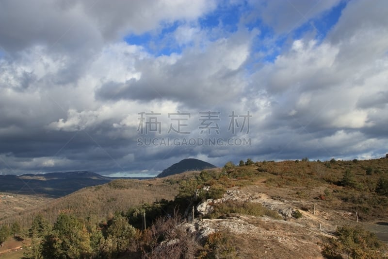 克尔必耶雷斯山脉,黑云压城,法国,地形,非都市风光,卡塔尔教派城堡,奥德,朗格多克-鲁西永,宝丽丝山脉,天空