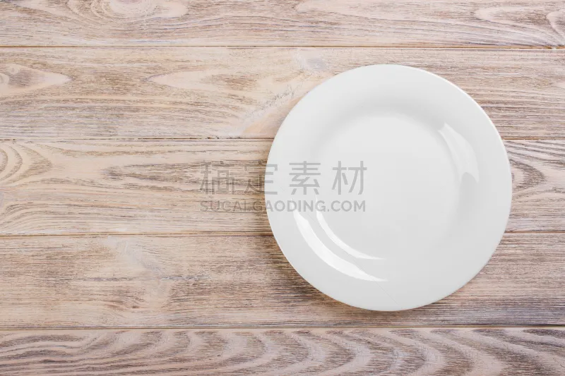 模板 白色 空的 桌子 木制 盘子 式样 餐具 留白 褐色图片素材下载 稿定素材