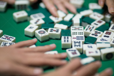 麻将,仅日本人,策略,棋盘游戏,中国,桌子,水平画幅,进行中,日本,日本人