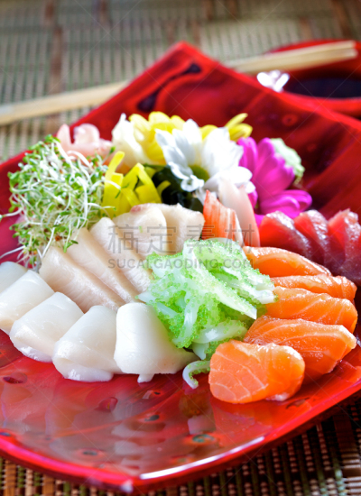 生鱼片,垂直画幅,饮食,无人,三文鱼,海产,组物体,生姜,鲔鱼,健康生活方式