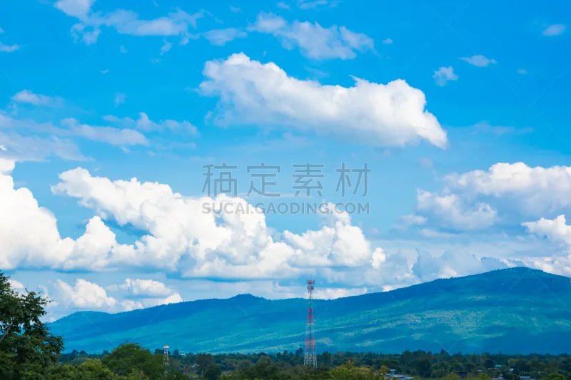 夏天 白色 蓝色 背景 山 天空 云 在上面 地形 户外图片素材下载 稿定素材