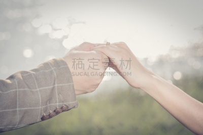 海滩,浪漫,异性恋,手牵手,海滨雏菊,蜜月,贡献,套装,男性,仅成年人