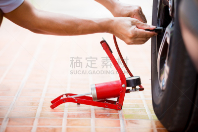 汽车,轮胎,男人,脚踏泵,绳子,车轮,风,仅男人,一个人