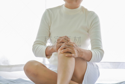 膝,痛苦,老年女人,维管束,炎症,关节炎,身体受伤,水平画幅,古老的,情绪压力