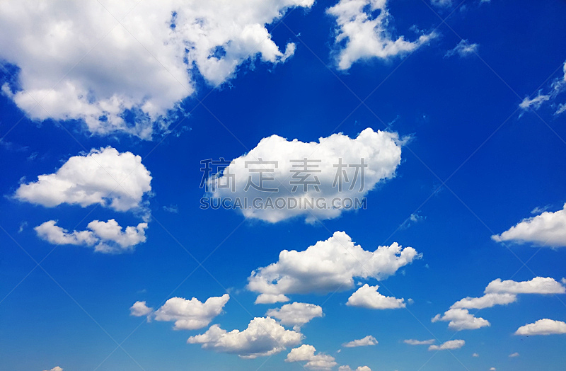 云 壁纸 天空 留白 水平画幅 无人 夏天 户外 云景 明亮图片素材下载 稿定素材