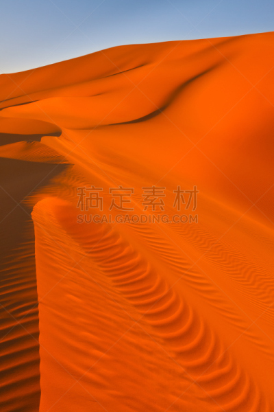 奥巴里沙海,利比亚,沙丘,撒哈拉沙漠,乌巴里区域,费赞（利比亚西南区域）,利比亚沙漠,垂直画幅,天空,山