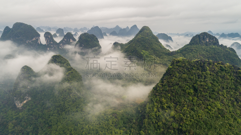 山,云景,航拍视角,阳朔县,桂林山水,兴平,阳朔,桂林,喀斯特,卷起