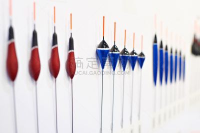 白色,墙,浮标,白塞树,龙骨,鱼漂,鱼饵,钢筋,充气筏,个人随身用品