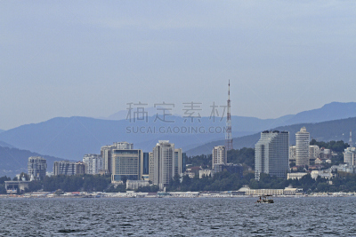 海滩,山,建筑外部,索契,天空,客船,浮标,夏天,滨水,都市风景