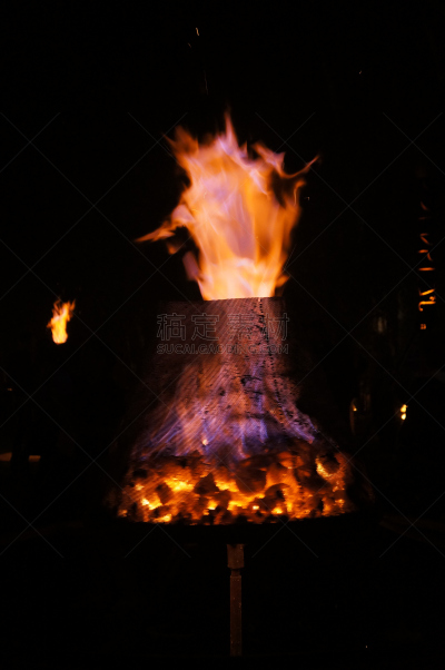 火,伦敦大火,现代艺术馆,烟火效应,旅游目的地,水平画幅,夜晚,无人,画廊,英国