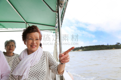 船,老年女人,客船,水平画幅,邮轮,夏天,户外,日本人,母亲,成年的