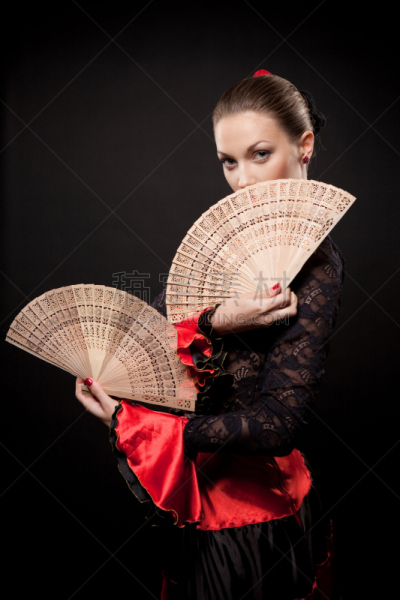 弗拉明戈舞,垂直画幅,美,拉美人和西班牙裔人,美人,白人,仅成年人,黑色背景,青年人,彩色图片