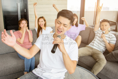 住宅内部,卡拉ok,人群,友谊,进行中,女人,舞蹈,亚洲人种,人的脸部,乐趣