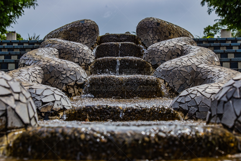 cascade water fountain in Yamashita Park