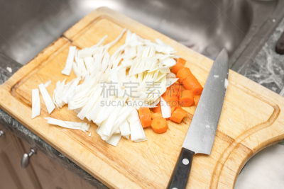 胡萝卜,餐具,水平画幅,家庭生活,膳食,白人,特写,切断,烹调,主厨