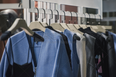商店,女人,衣服, 米兰,水平画幅,纺织品,厚衣服,陈列室,现代,支架